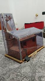 Prototipo fatto tutto amano in legno di una chiesa