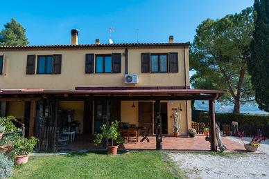 Appartamento con giardino