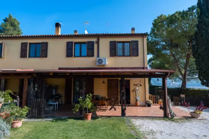 Appartamento con giardino