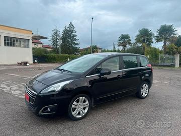 Peugeot 5008 1.6 Hdi 120 cv 7 Posti Accetto Permut