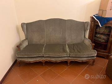 Divano stile liberty vintage