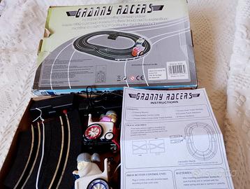 GRANNY RACER PISTA