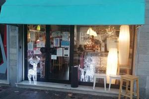 Attività / Licenza di 36 m² a Savona