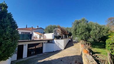 PORZIONE DI BIFAMILIARE A VITERBO