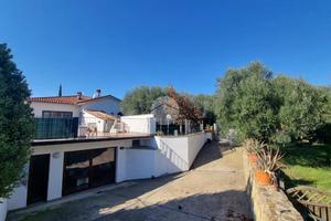 PORZIONE DI BIFAMILIARE A VITERBO