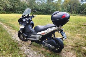 scooter Aprila se mai 300