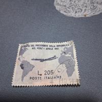 Francobollo Gronchi grigio, con i confini corretti