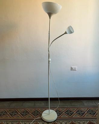 Piantana con due punti luce