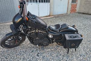 Harley Davidson Sportster XL883N Iron