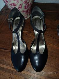 Scarpe da ballo in vera pelle taglia 40. Suola in 