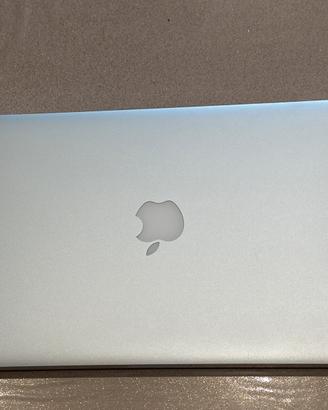 Macbook pro 13”
