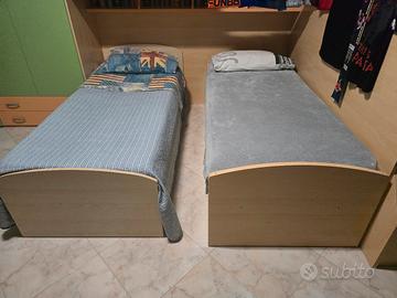 2 letti compresi di rete e materassi