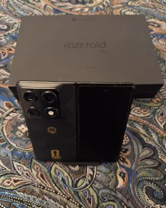 Motorola razr fold fifa world