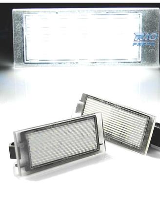 LUCI TARGA A LED RENAULT CLIO MEGANE LAGUNA TWINGO