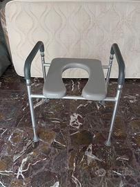 Sedile sollevatore wc water  anziani con maniglie