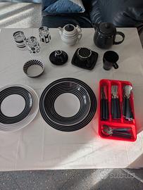 Set stoviglie e tazze