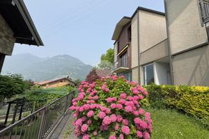 VILLA SINGOLA A ESINE