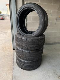 Gomme Pirelli R19 275/40 - 245/45