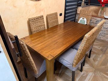 Tavolo in legno da pranzo e sedie in banano x6
