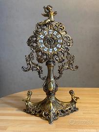 Orologio in ottone dorato