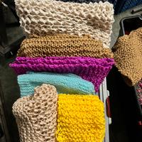 Sciarpe, scaldacollo, centrini in Lana