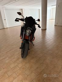 Ktm 1290 superduke r