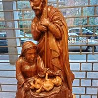 statua in legno fatta a mano