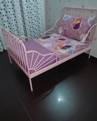 lettino per bambina