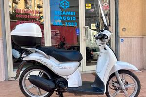 Scarabeo 50 cc 4 Tempi Super Accessoriato