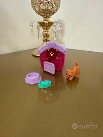 Casetta con gatto/cane 