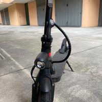 monopattino elettrico TEKLIO8