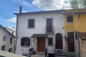 Appartamento trilocale arredato