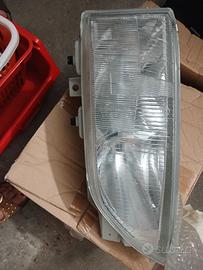 Fanale anteriore lato guida camper Laika Ecovip