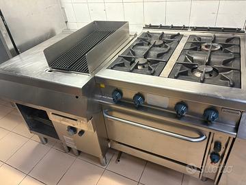 Attrezzatura professionale per cucina Ristorante