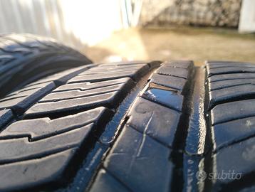 Pneumatici Kumho 235 55 18