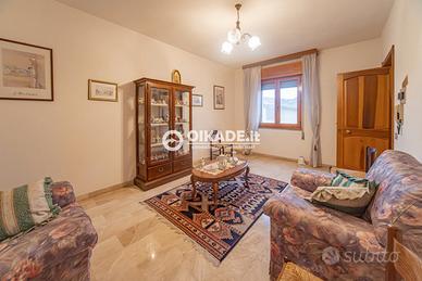 BARRALI - Appartamento semi - indipendente