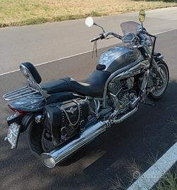 Hyosung Aquila GV 650