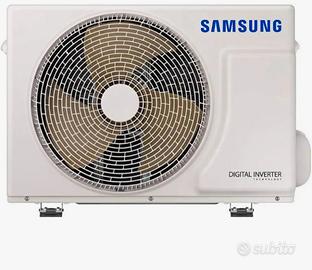 2 condizionatori split con un motore