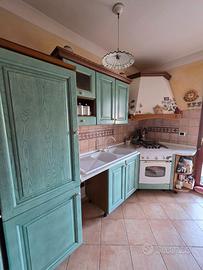 Cucina usata in legno massello - buono stato