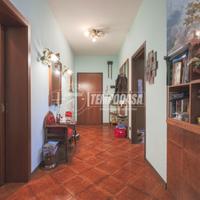 AMPIO APPARTAMENTO 5 LOCALI CON GARAGE - ZONA PONT