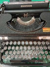 macchina da scrivere olivetti