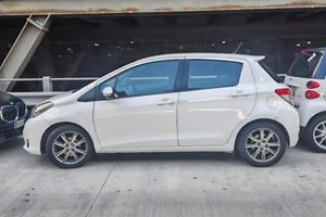 toyota yaris del 2012