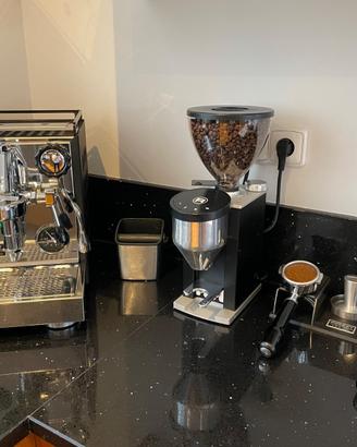 Rocket Appartamento + Faustino – Siebträgermaschin