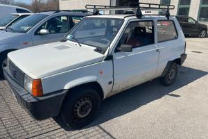 Panda 1000 FIRE con rimorchio.