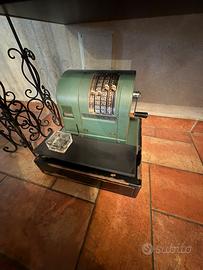 Registratore di cassa vintage anni ‘60/’70