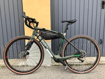 Wilier Jena Hybrid - gravel ebike + batteria