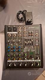 Mixer Mackie profx4v2