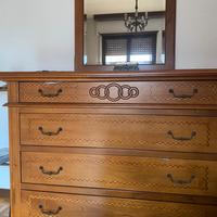 Comodino con specchio