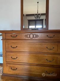 Comodino con specchio