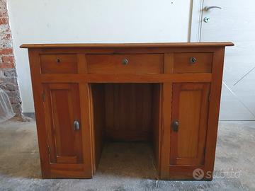 scrivania a cattedra cm 105x56 H.78 cm